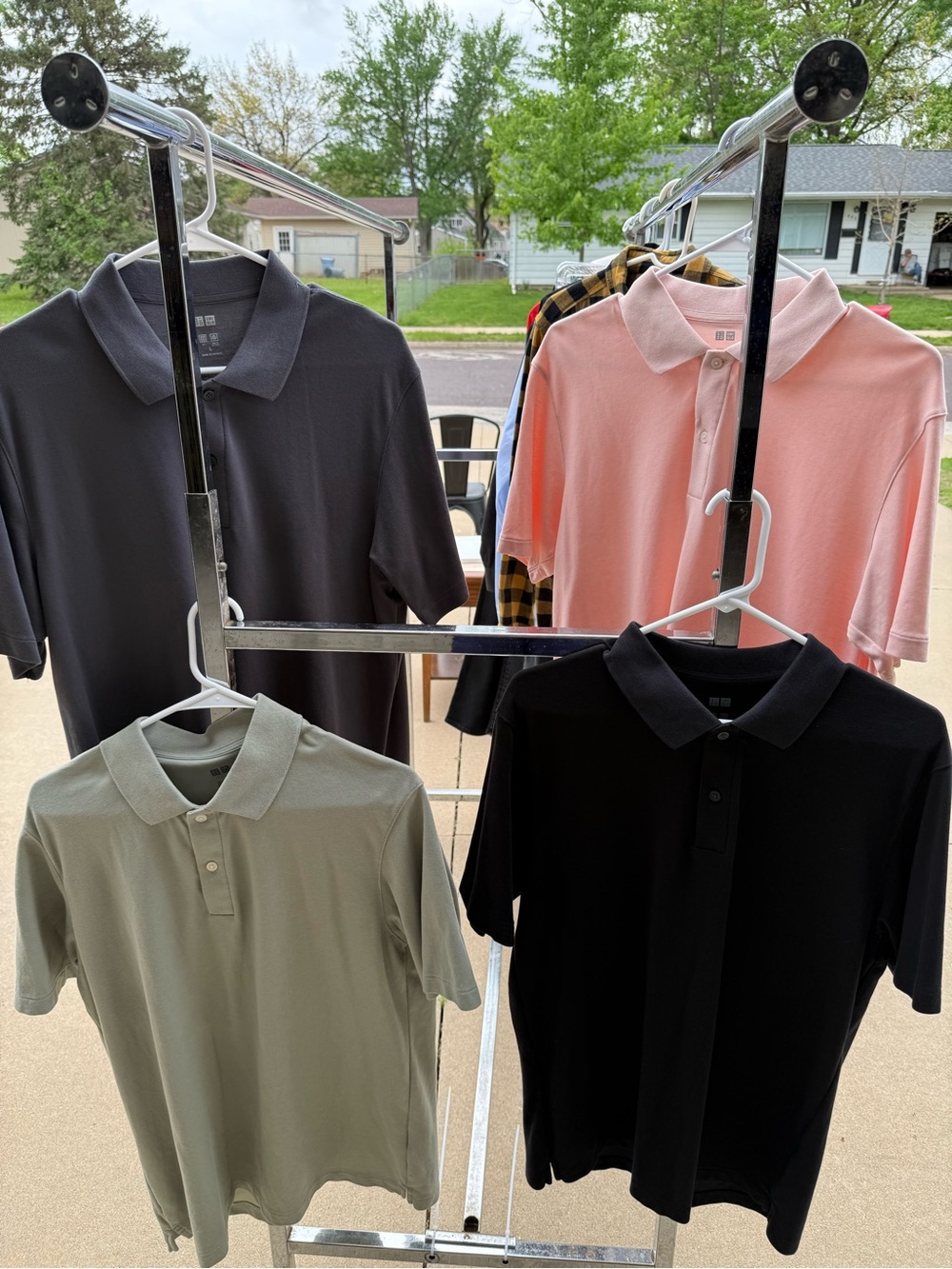 4 Uniqlo Men's Polo Shirts Black Gray Pink Green